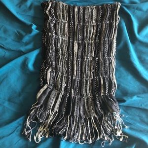 Fashion scarf in black/silver/grey
